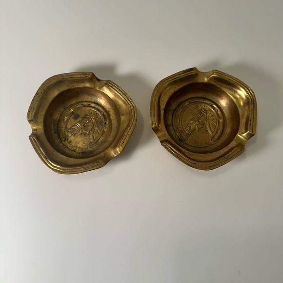 Set Of Two Bronze Horse Cigar Ashtray Horseshoe Equine Vide Poche Dishes RARE - Picture 2 of 6